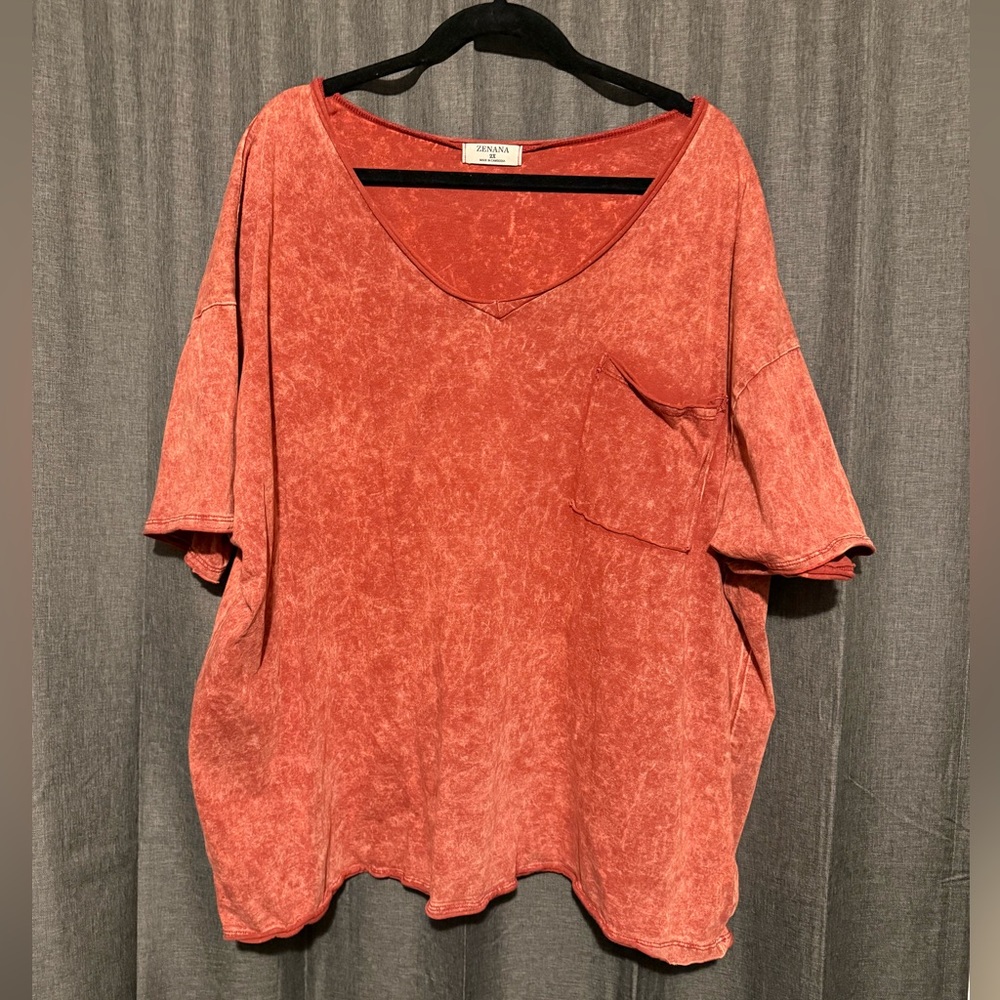 Zenana Outfitters Marbled Red V-Neck Top